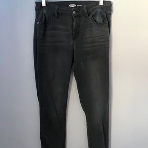 distressed grey skinny jeans